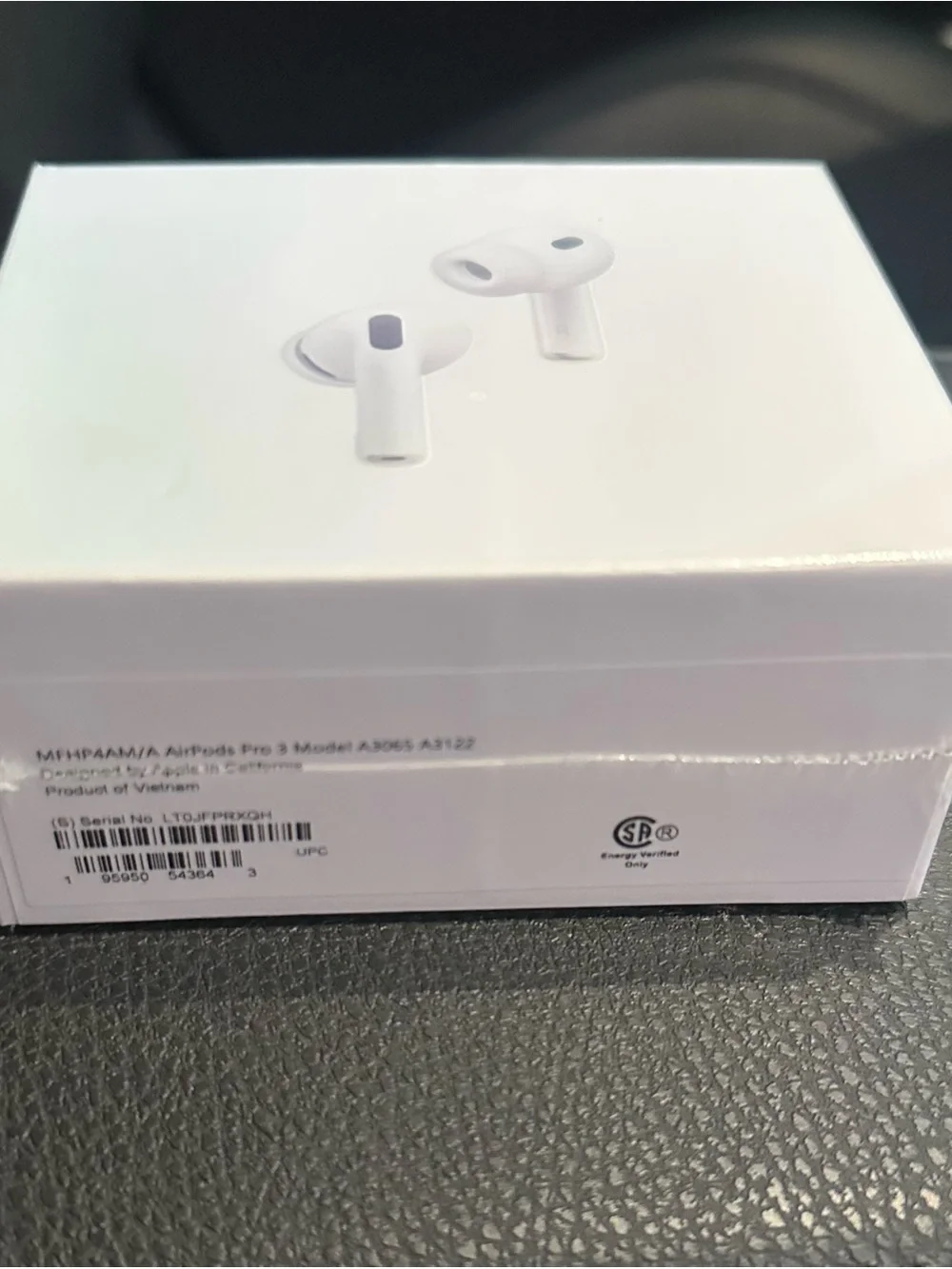 Airpods Pro 4 with noise cancellation Apple